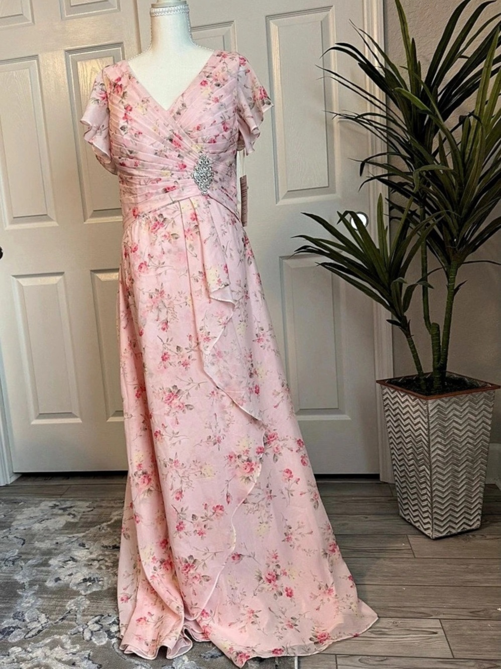 Formal Dress Floral Maxi Dress in Pink Size 10 NWT